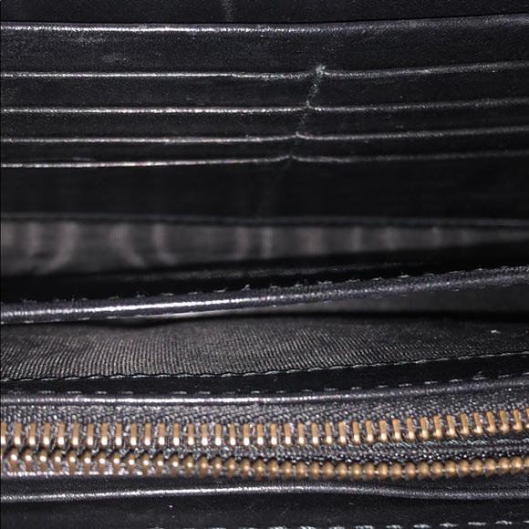 Black Gucci Mormont gold chain wallet bag - Picture 7 of 10